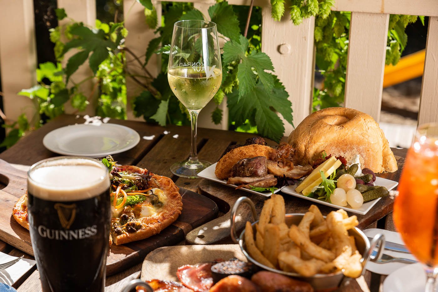 Food, wine and a pint at the Pig & Whistle